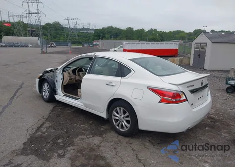2014 Nissan Altima 2.5 S from USA, damaged, VIN 1N4AL3AP0EC175515
